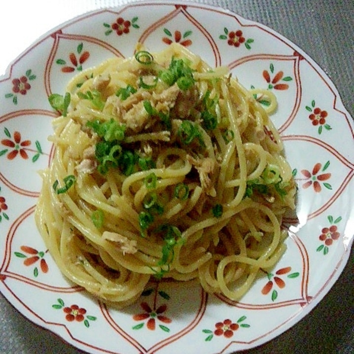 子どもも食べられる♪ツナのニンニクパスタ